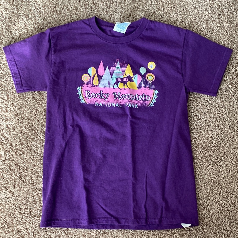 NWOT Rocky Mountain Nation Park Moose Purple Short Sleeve T Shirt medium